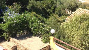 VILLA VITTORIA with LARGE PRIVATE HEATED SWIMMING POOL COMPLETE with HIDROMASSAGE FOR EXCLUSIVE USE , SEA and BEACH VIEW, 150 METERS FROM THE BEACH, POOL SURFACE 60 mq, POOL DEPTH 140 cm , FREE PARKING AND WIFI - Foto 4