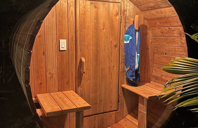 Akule Clubhouse: Awa 1 Bedroom Apt by the Beach 1 Condo by RedAwning - Foto 9