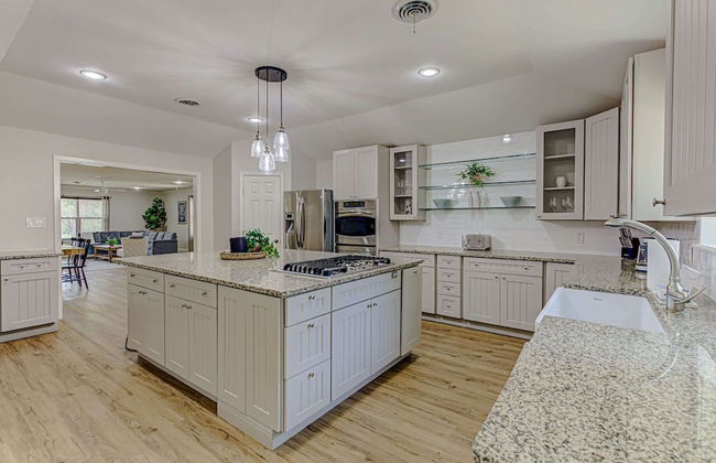 Rooftop Deck w/ City Views! - Foto 9