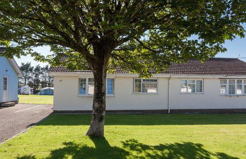 46 Gower Holiday Village with Swimming pool - Foto 4