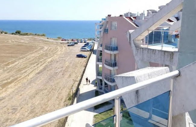 Sea View 1 Bed Apartment With Stunning Ocean Views - Photo 20