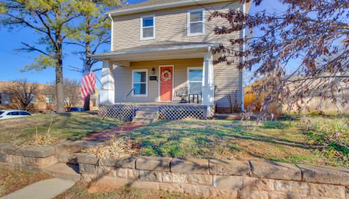 Historic Home Half-Mile to Downtown Guthrie! - Foto 3