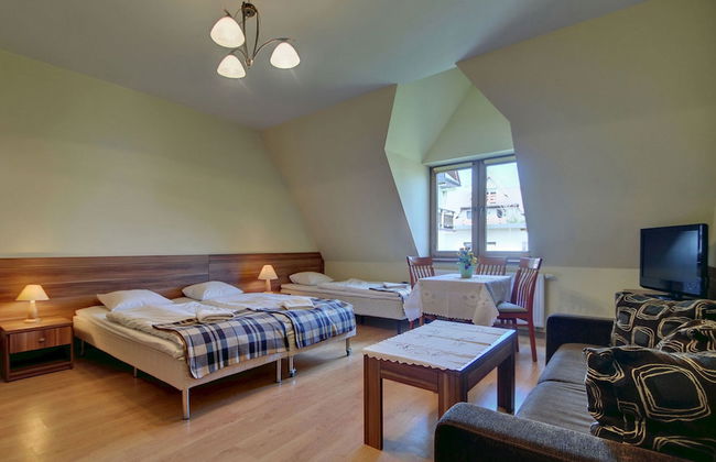 Willa Serafin - Photo 42