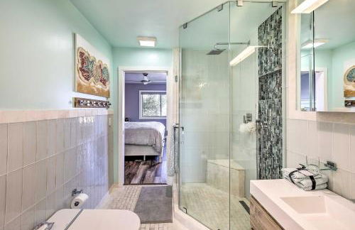 Waterfront Huntington Beach Condo with Fire Pit - Foto 14