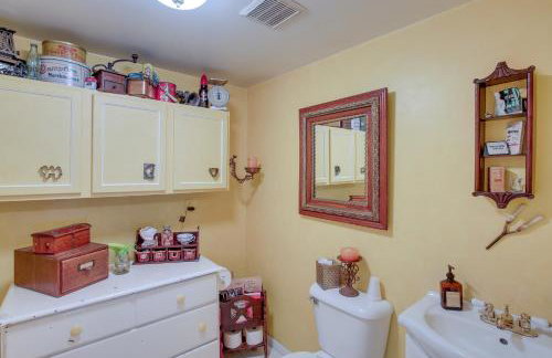 Historic Home with Sunroom - 5 Mi to Lambeau Field! - Foto 11