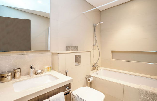 Homesgetaway- Cozy 3BR in Downtown Views - Foto 26