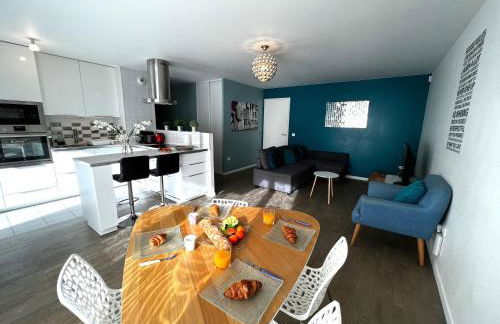 Paris La-Defense - U Arena - 2 Bedrooms - Terrace & Wifi - Foto 7