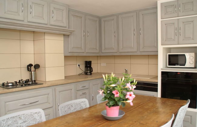 Captivating Holiday Home in Les Vans With Pool - Foto 18