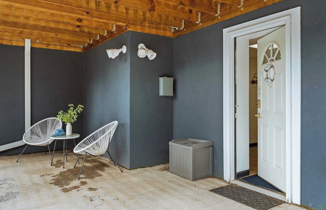 For Lake Sake by Avantstay Lakefront + Hot Tub + View - Photo 54