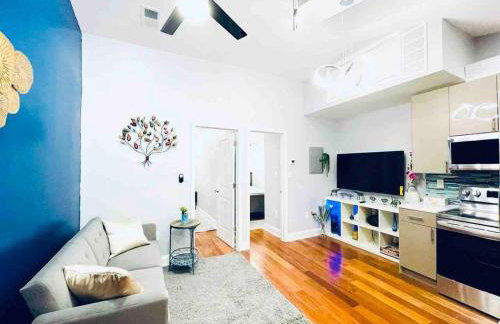 Downtown City Hall near Kimmel Center 2BD Suite - Photo 4