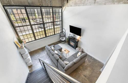 The Coolest Loft in the Cincinnati Area - Photo 24
