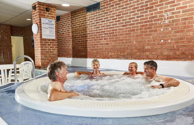 2 Bed Chalet, St Margaret's at Cliffe, South Coast - Foto 13