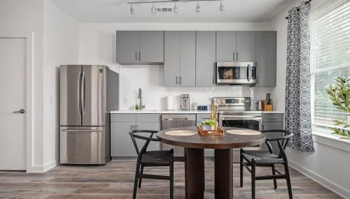 Luxury 1B1B with Balcony Downtown 542Blvd302 - Foto 2, stove, toaster