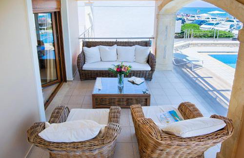 Irida beachfront Villa for 12 steps to amenities - Foto 36