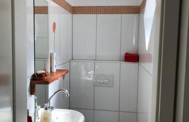 Modernes 4-Zimmer Haus, nahe Messe Düsseldorf (15 min. Internat. Airport) - Foto 7