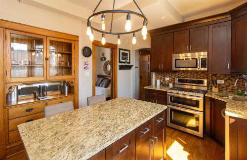 Chi-Town Hideout #2 - Foto 1