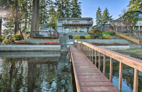 The Peacock House - Waterfront Home with Hot Tub! - Foto 13