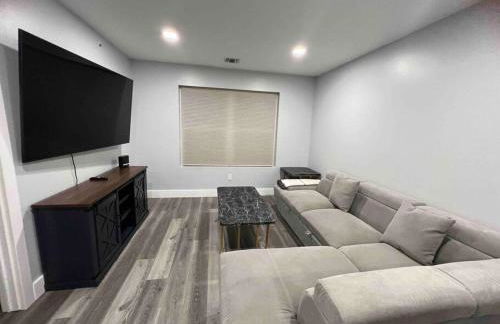 The Homey Suite - 1BR with Luxe Amenities - Foto 5