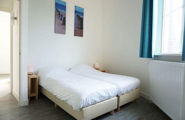 Holiday Home in Vlissingen With Garden - Photo 10