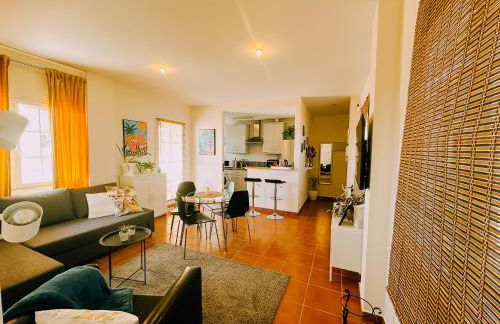 DeCapi House - Photo 5