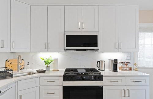 Charming Entire Home,18m to Manhattan, Home Theater - Foto 31