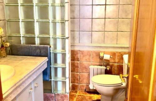 NUEVO! Con piscina a 2 minutos estación tren AVE. - Foto 33