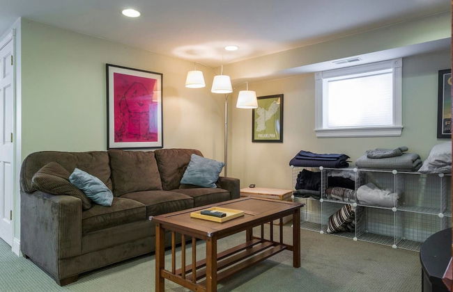Spacious Split-level Apartment - Great for Groups - Foto 15