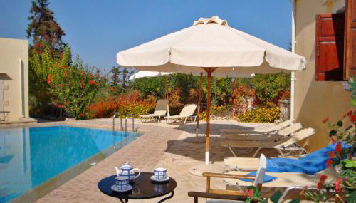 Group Accomodation, Heliopetra Studios And Houses - Foto 4, sunbed