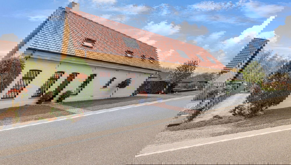 Lush Holiday Home in Limburg With Jacuzzi - Foto 1, Imagem principal