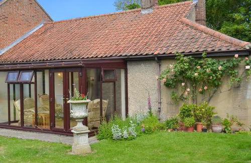 Forge Cottage - Photo 1