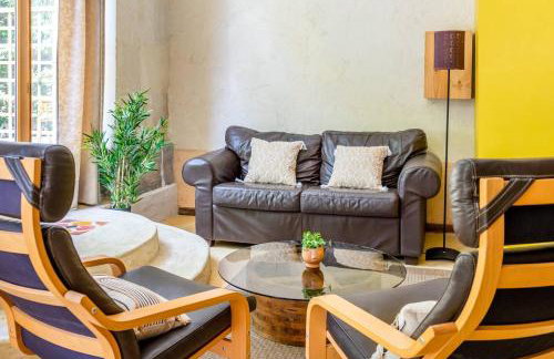 5 Family Apartments with Pool & Large Garden in Historic Pézenas Convent - Foto 3