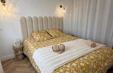 Le Balcon petit extérieur Idéal familles & couples à 10 min Disneyland Paris avec lit Queen size & parking privé - Foto 2