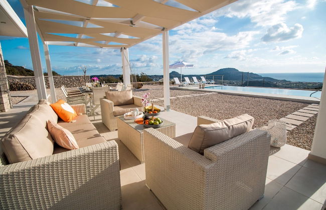 Francis & Gregorys Luxury Villas - Photo 25