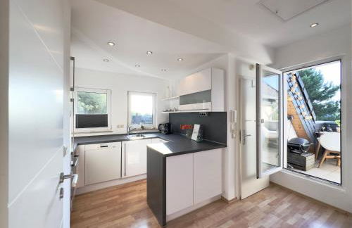 Möbliert-nahe STARLIGHT EXPRESS in Bochum -WLAN-Netflix-Loggia oder Terrasse - Foto 7