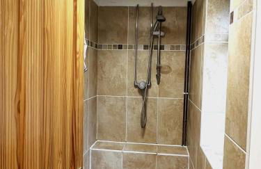 Tregib Mill Cottage - Photo 9