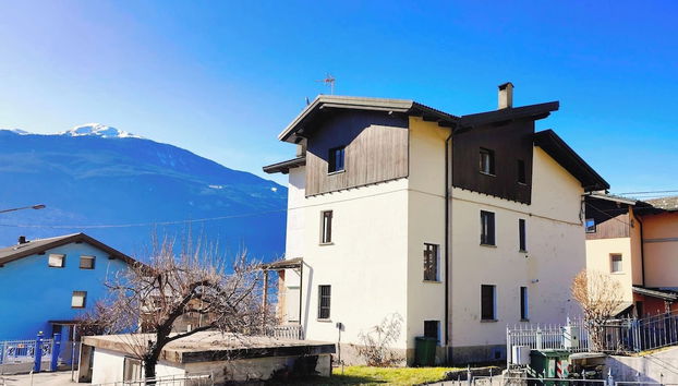 Quiet Two-room Apartment With Parking Space - Casa Montan - Foto 2, Imagen principal