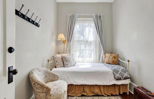 The Parsonage at Forsyth - Foto 28