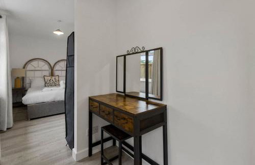 Tor Cottage -No Commercial Sign written Vehicles, Private Hot Tub , 2 Dogs Max,Fishing Nearby & Communal Swimming Pool ,Pool open April to September - Foto 35