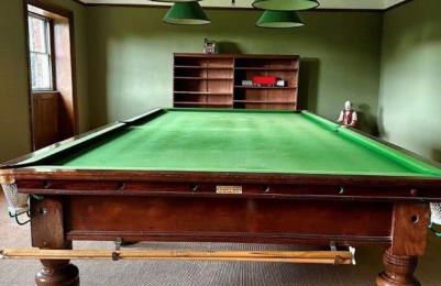 CRESSY HALL - Historic Grade II Listed Manor, Gorgeous Topiary Garden - Foto 24