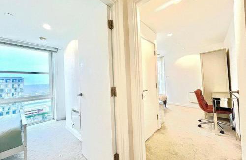 Modern High-Rise Flat in Media City! 2 Beds, 2 Baths - Foto 21