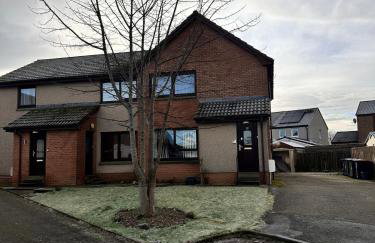 Warm & Stylish Stay Near Everything you need - Photo 7