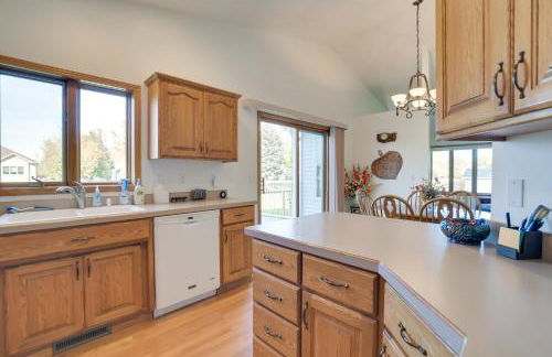 5 Mi to Dtwn Pet-Friendly Wheatland Twin Home! - Foto 8