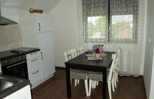 Kraljeva hiža - Apartmani i sobe Kralj - Foto 23