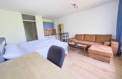 Ruhiges Apartment, Balkon, U-Bahn - Foto 3