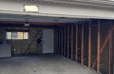 Sleek Avondale Condo Spa Bath 2 Bed King and Queen and Garage - Foto 2