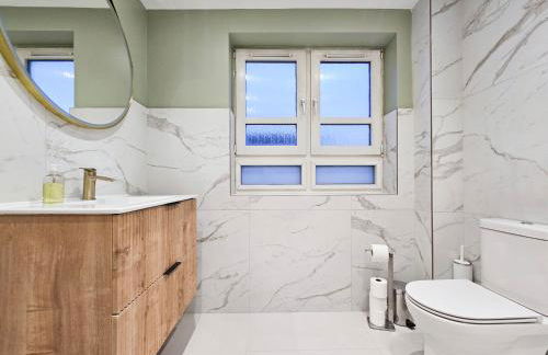 Edinburgh Central 2-bedroom Apartment with Free Parking and Stunning Views - Photo 23