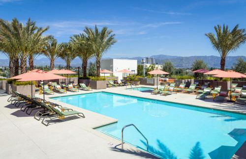 Heart of North Hollywood 2 bed Apt FREE parking, hot tub, pool, gym - Foto 40