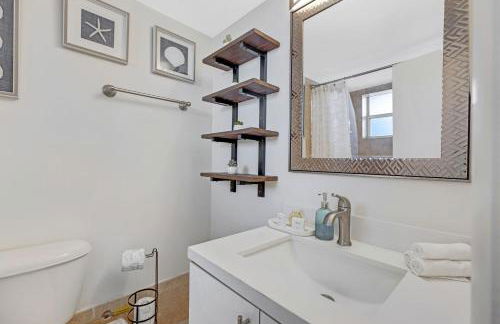 Waterfront Studio Condo in the Heart of Miami - Skyline & Bay Views - Foto 43