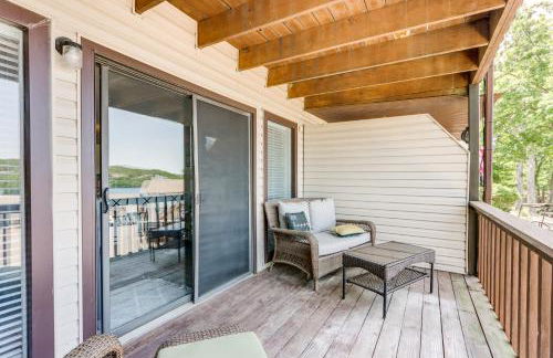 Pool Access and Lake View Osage Beach Condo! - Foto 20