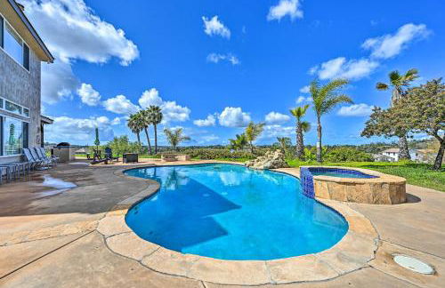 Luxe Vista Getaway with Private Pool and Hot Tub! - Foto 36